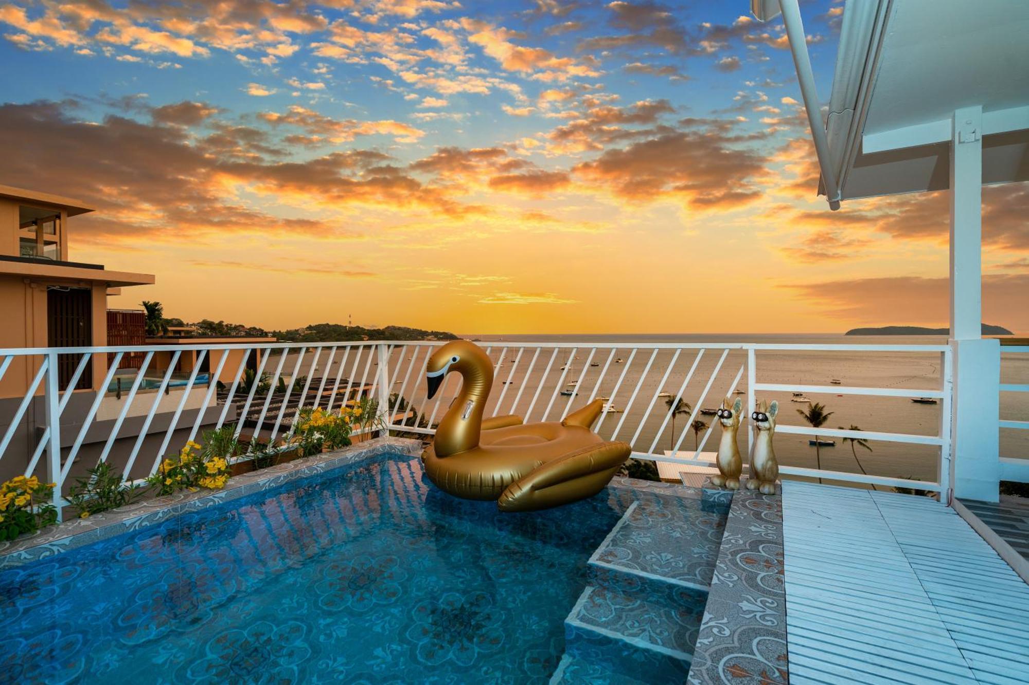 Mona Seaview Pool Villa Beach Front Aoyon Beach Ban Makham Eksteriør billede